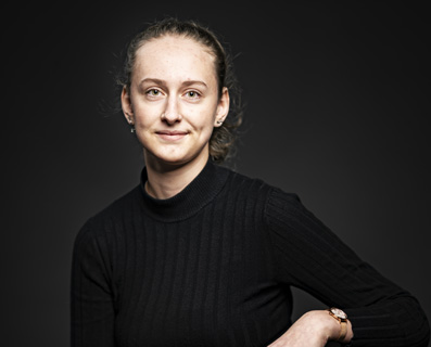 Auszubildende D. Fiona Löwner